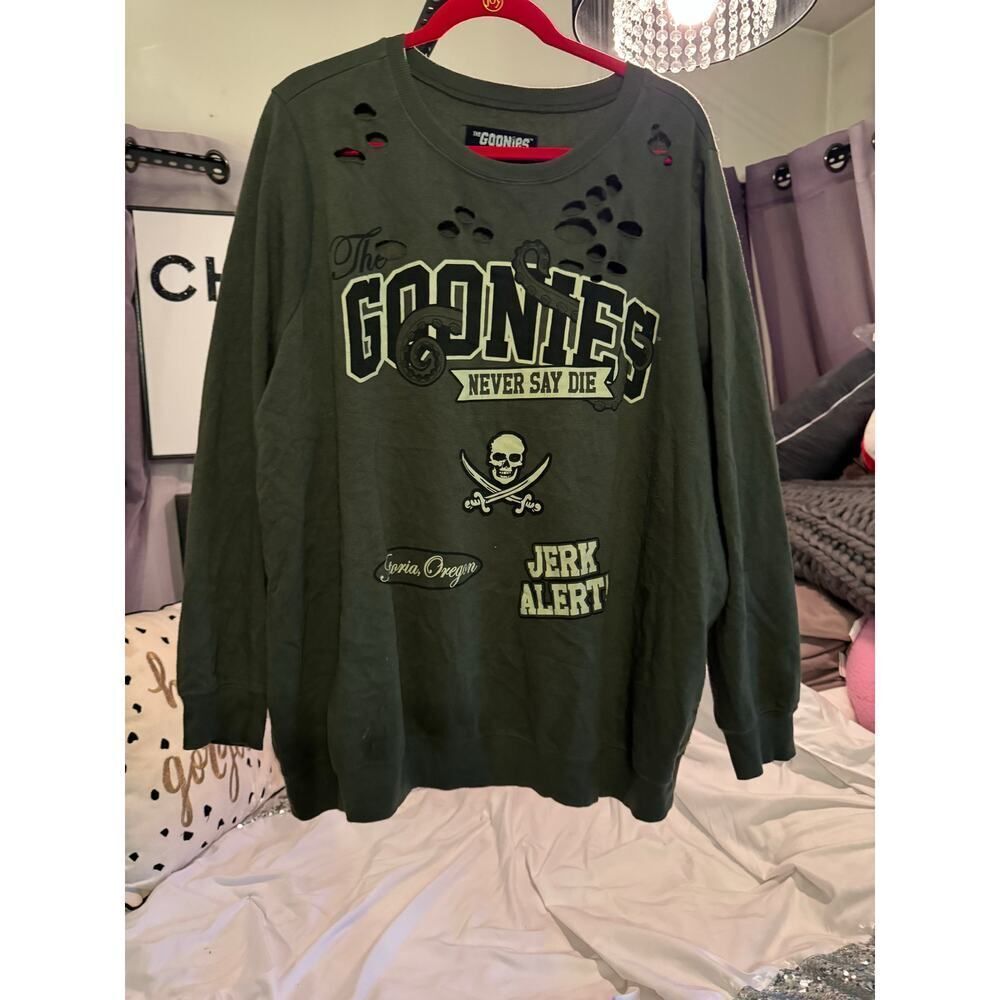 Torrid x goonies Sz 3 3x pullover crewneck sweatshirt top shirt